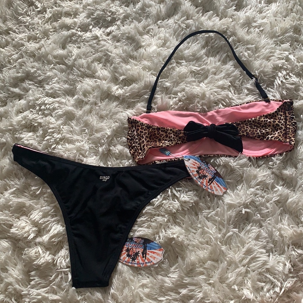 V-Bottom Swimsuit - Picture 2 of 4